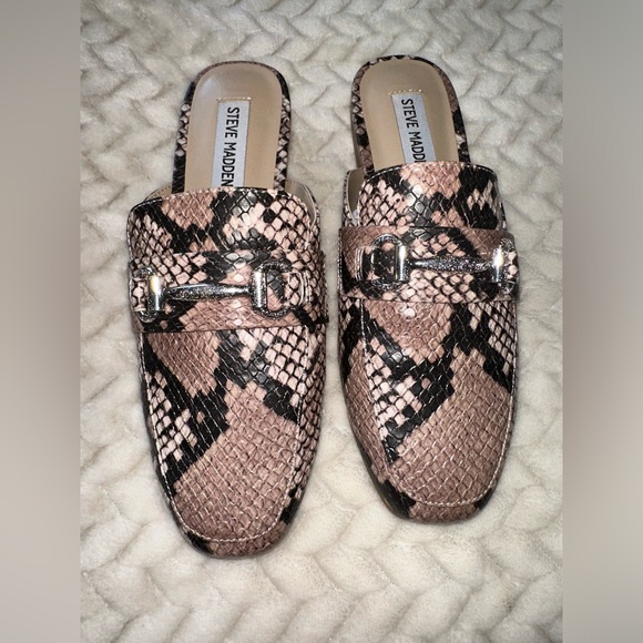 *NEW* Steve Madden | Mules | Kori Blush Snakeskin Size: 6.5 - Picture 3 of 7